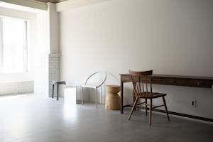 【渋谷駅6分】アパレルの展示会場やポップアップストアに最適な白を基調としたファイヤー通り沿いの5階イベントスペース