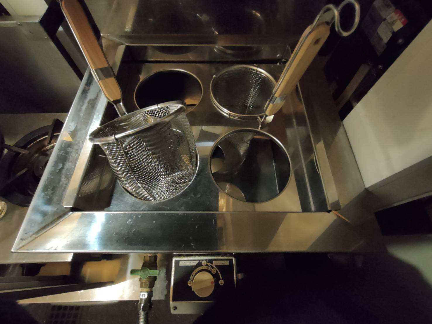 【大井町駅3分】食物販のポップアップストアや麺類やカレー等の飲食間借り営業に最適な駅前好立地の飲食店可能なイベントスペース