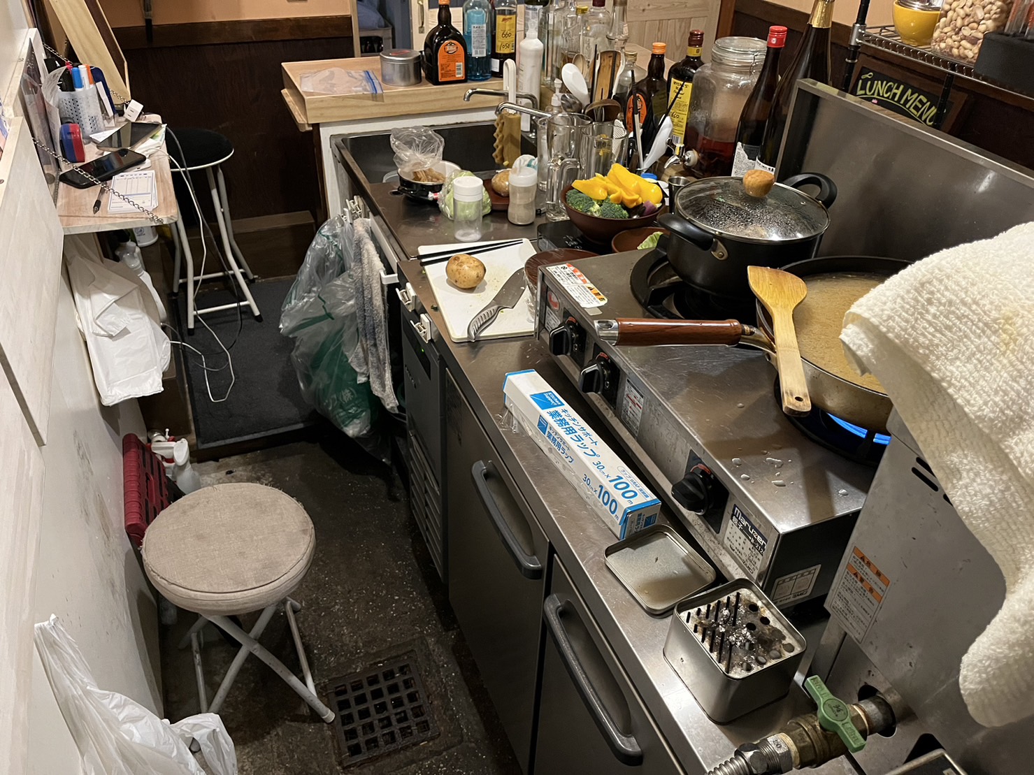 【大井町駅3分】食物販のポップアップストアや麺類やカレー等の飲食間借り営業に最適な駅前好立地の飲食店可能なイベントスペース