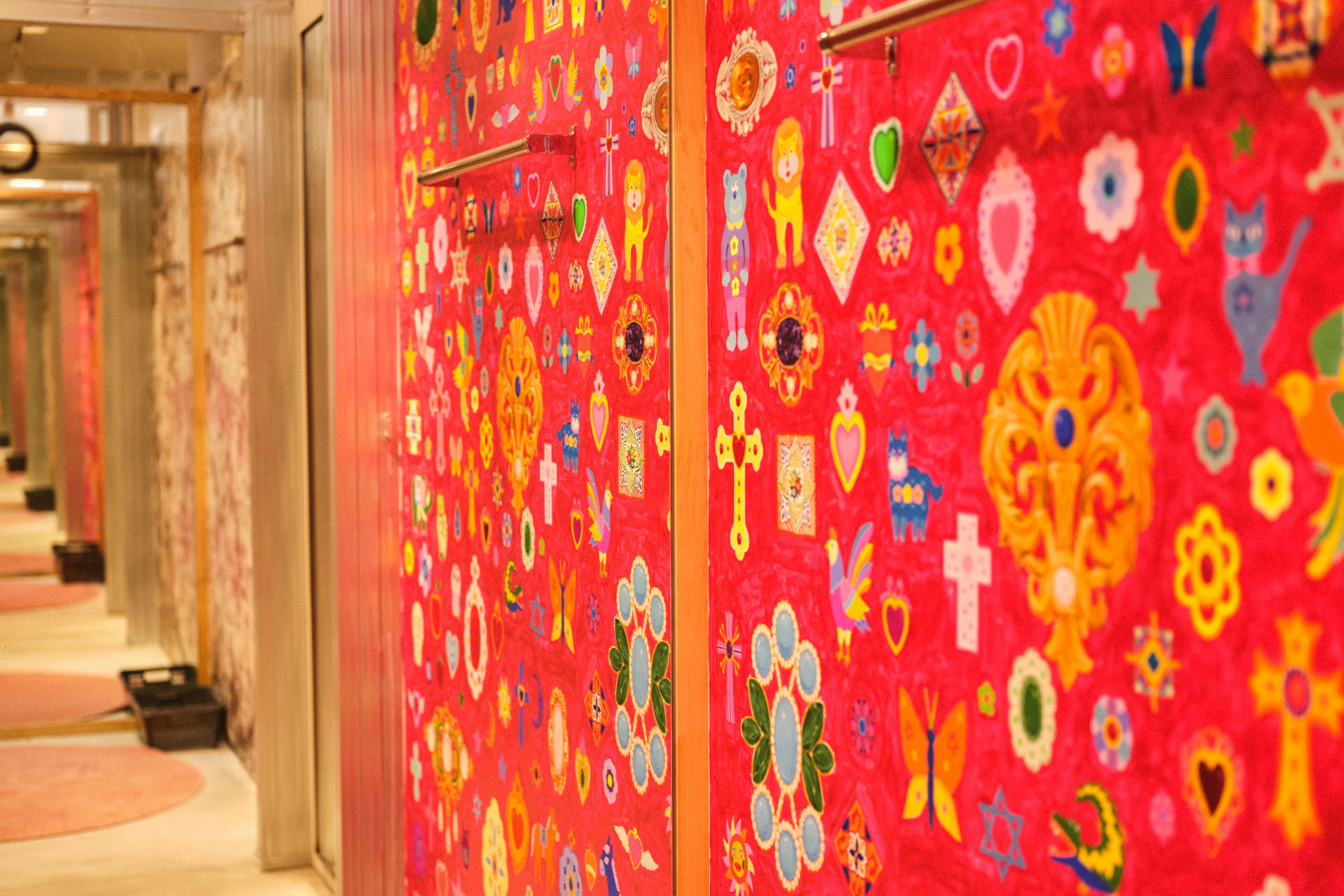 【ラフォーレ原宿/明治神宮前駅1分】愛と狂気のマーケット ポップアップストアや展示、PRイベントに最適、販売スタッフ不要なイベントスペース(スペース小)