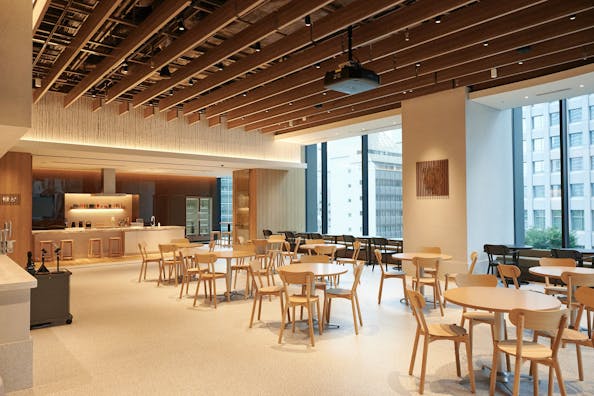 【東京駅1分】イベントや展示会、セミナー等に最適なプロジェクター付き132㎡の広々スペース