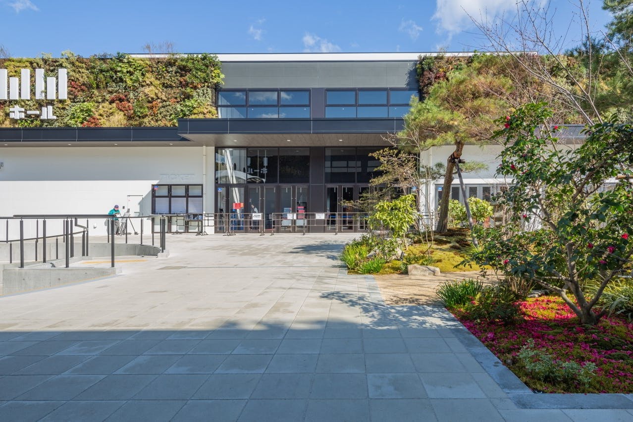 【森ノ宮駅5分/クールジャパンパーク大阪】キッチンカーや販促プロモーションに適したホール付近の屋外スペース