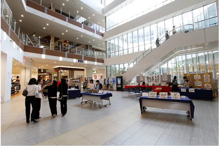 【イオンモール沖縄ライカム】2F ネイチャーコートの画像