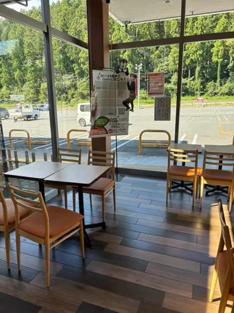 【ウジエスーパー南三陸店】販促プロモーションや物販に最適なイートインコーナーのレンタルスペース
