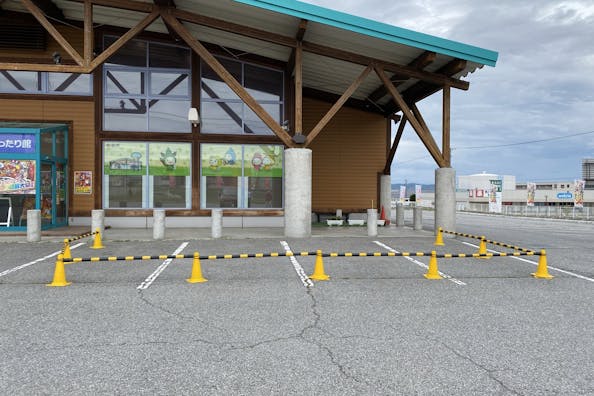 【ダイナム長野小諸店ゆったり館】キッチンカーやプロモーションイベントの開催に最適なアミューズメント施設のイベントスペース