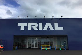 【スーパーセンタートライアル出水黄金店】キッチンカー(調理営業)出店限定/屋外スペース