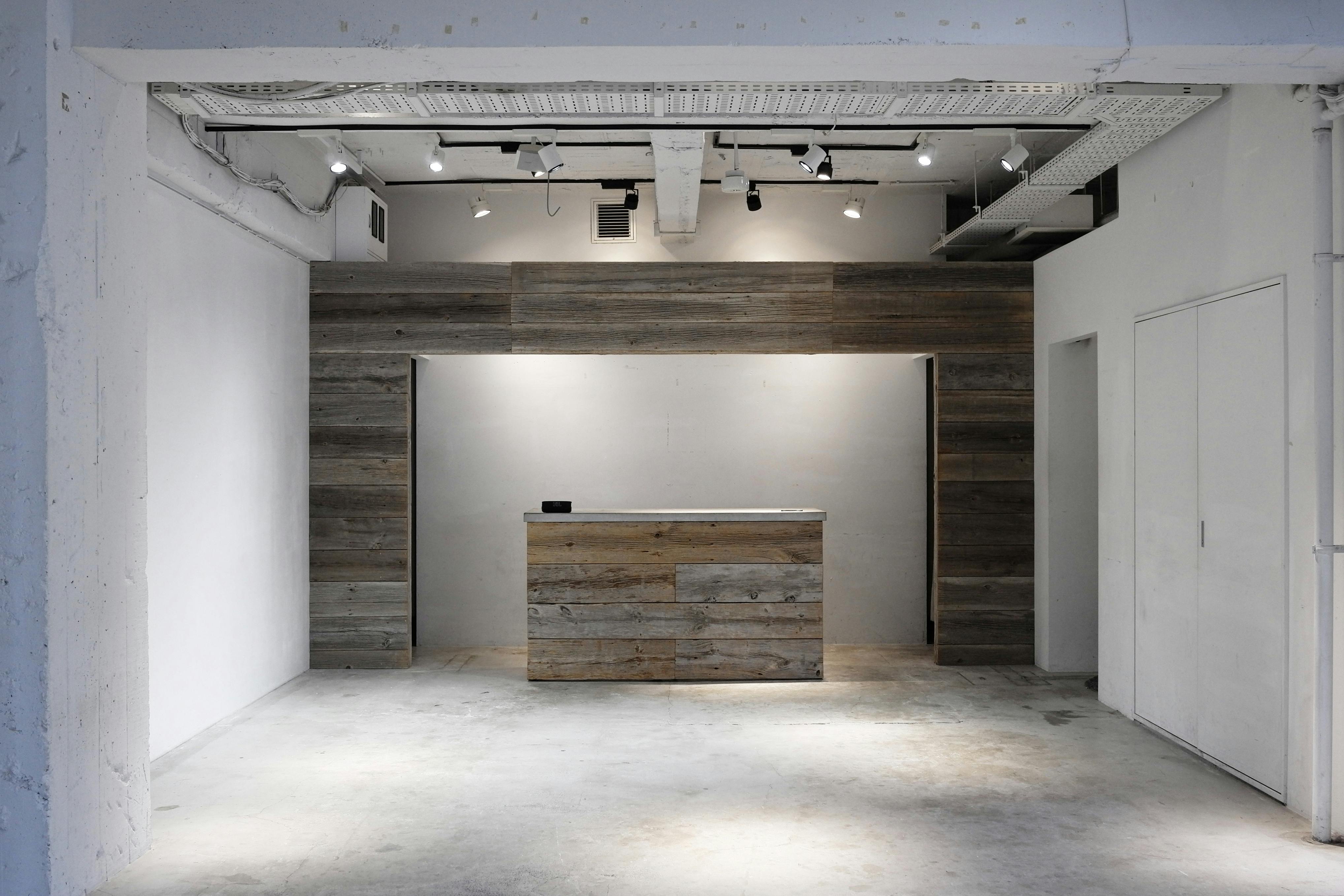 【明治神宮前駅6分】明治通り沿い角 路面1F ポップアップ、展示会、ギャラリーなど様々なイベントに最適なレンタルスペース