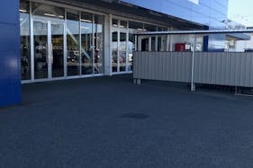 【スーパーセンタートライアル三日月店】キッチンカー(調理営業)出店限定/屋外スペース