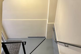 【東銀座駅2分/銀座駅5分】白が基調の広々としたギャラリースペースです。