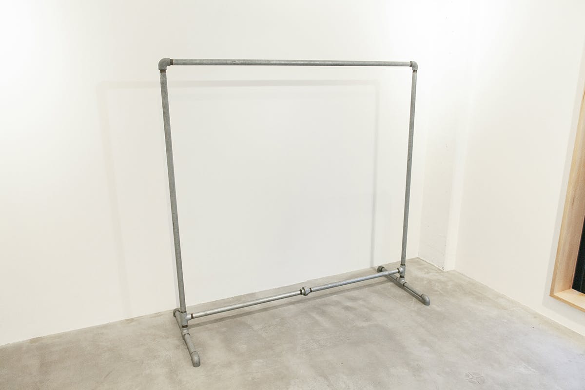 ハンガーラック(W1500×H350)×2台