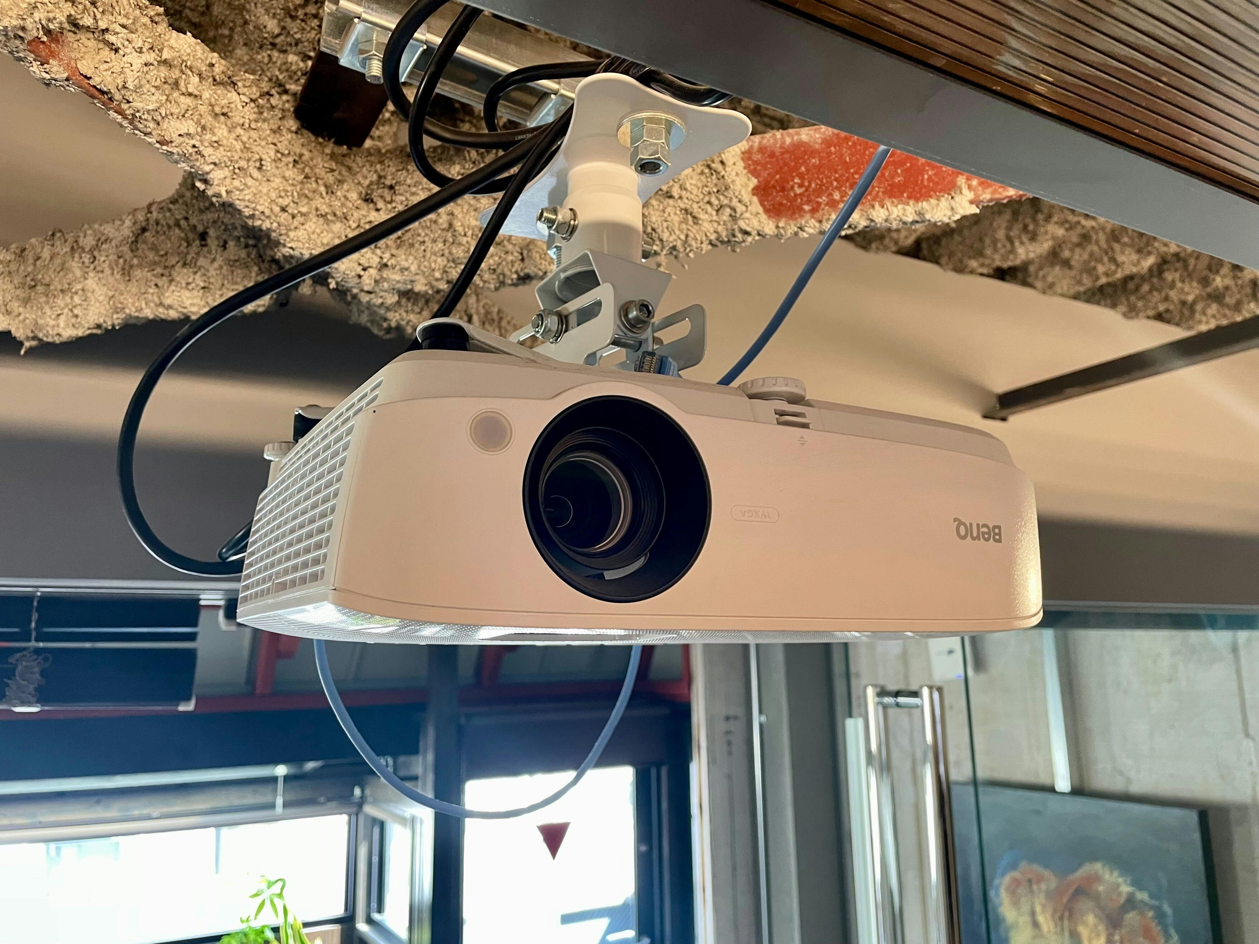 【北参道駅徒歩1分】渋谷・新宿エリアでアクセス抜群|イベント・撮影・飲み会に最適なレンタルスペース