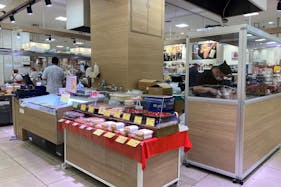 【マルイファミリー志木】1階 カレンダリウムF11【食物販・調理行為可能】生鮮食品フロアーに位置し、集合型のサークル状の区画。実演販売に最適なスペースです。