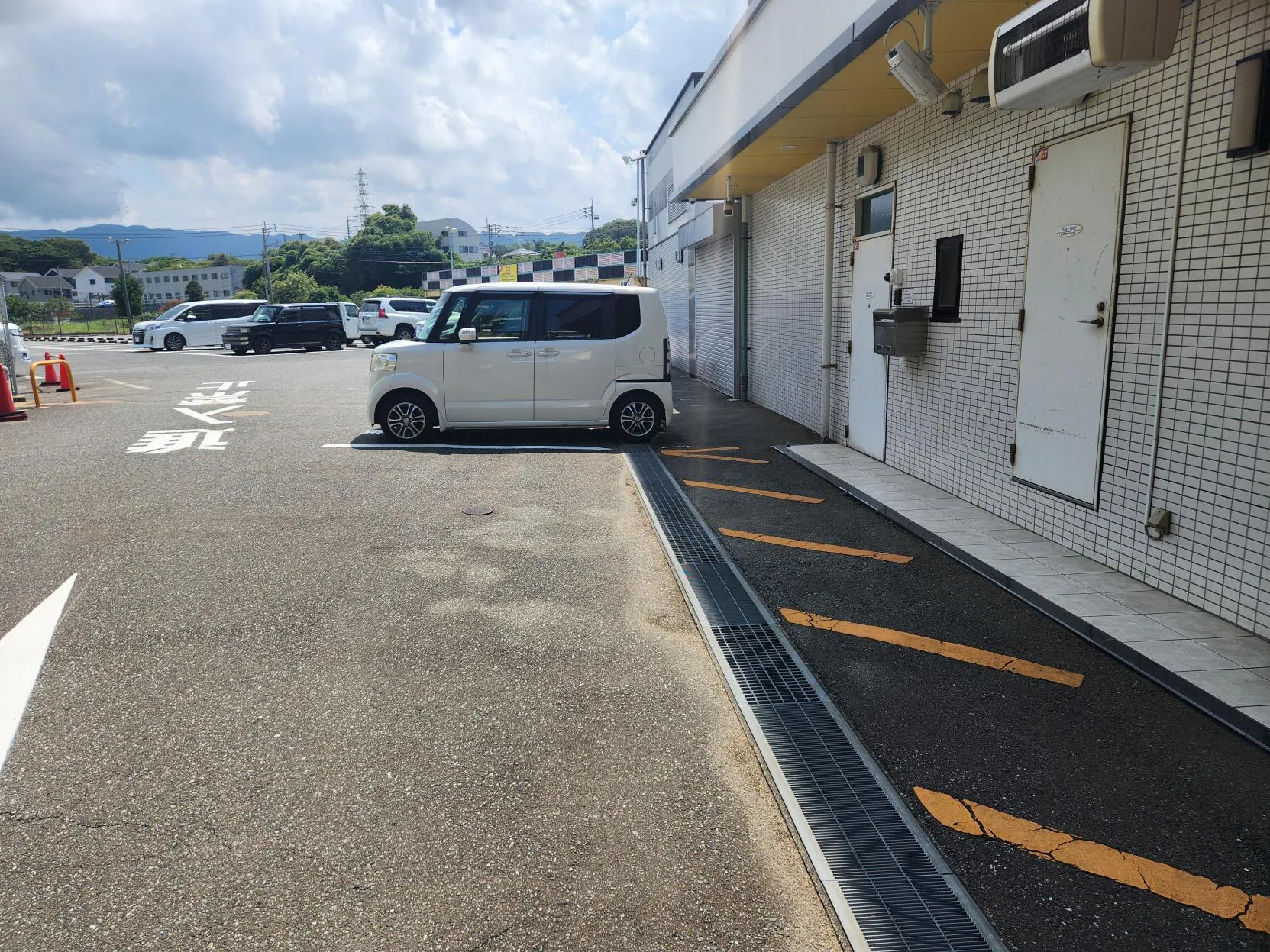 【PSJ古賀店】駐車場のイベントスペース