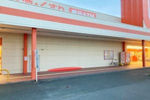 【イオンタウン大須賀】プロモーションイベントや食物販に最適な大型スーパー出入口横にある通行量の多い軒下イベントスペース