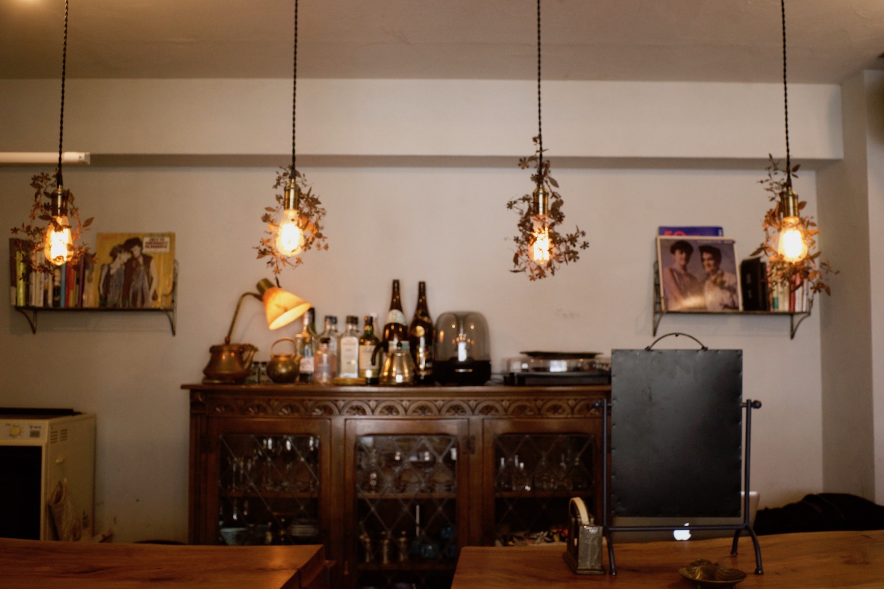 カウンター正面