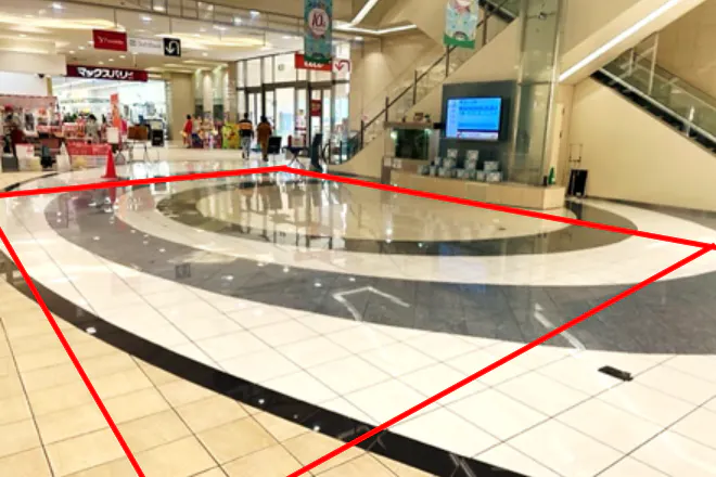 【イオンタウン大垣】大型のプロモーションイベントや物産展等の大型物販イベントに最適な商業施設1階のメイン動線沿いにある大型イベントスペース