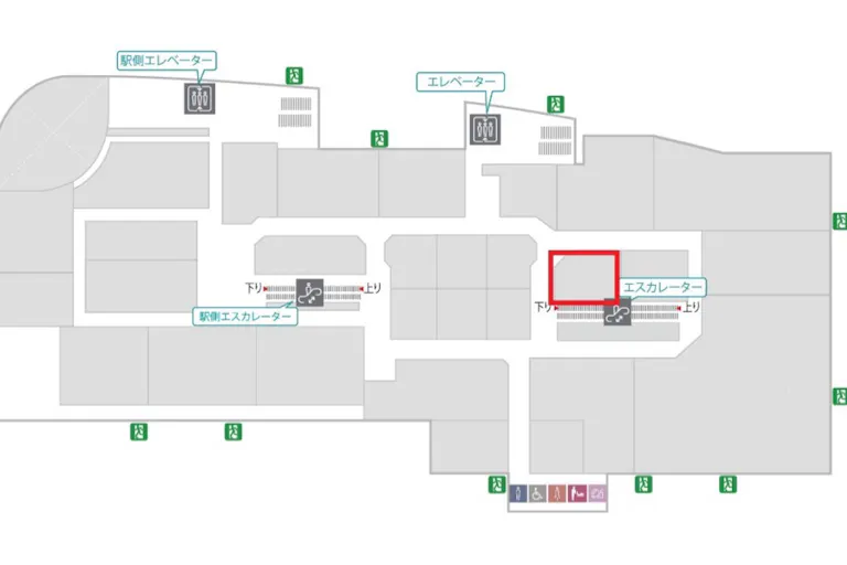 【北千住マルイ】5階 カレンダリウムD06 【物販】下りエスカレーター近く幅広い客層が訪れるフロア、バラエティ雑貨に最適の画像3