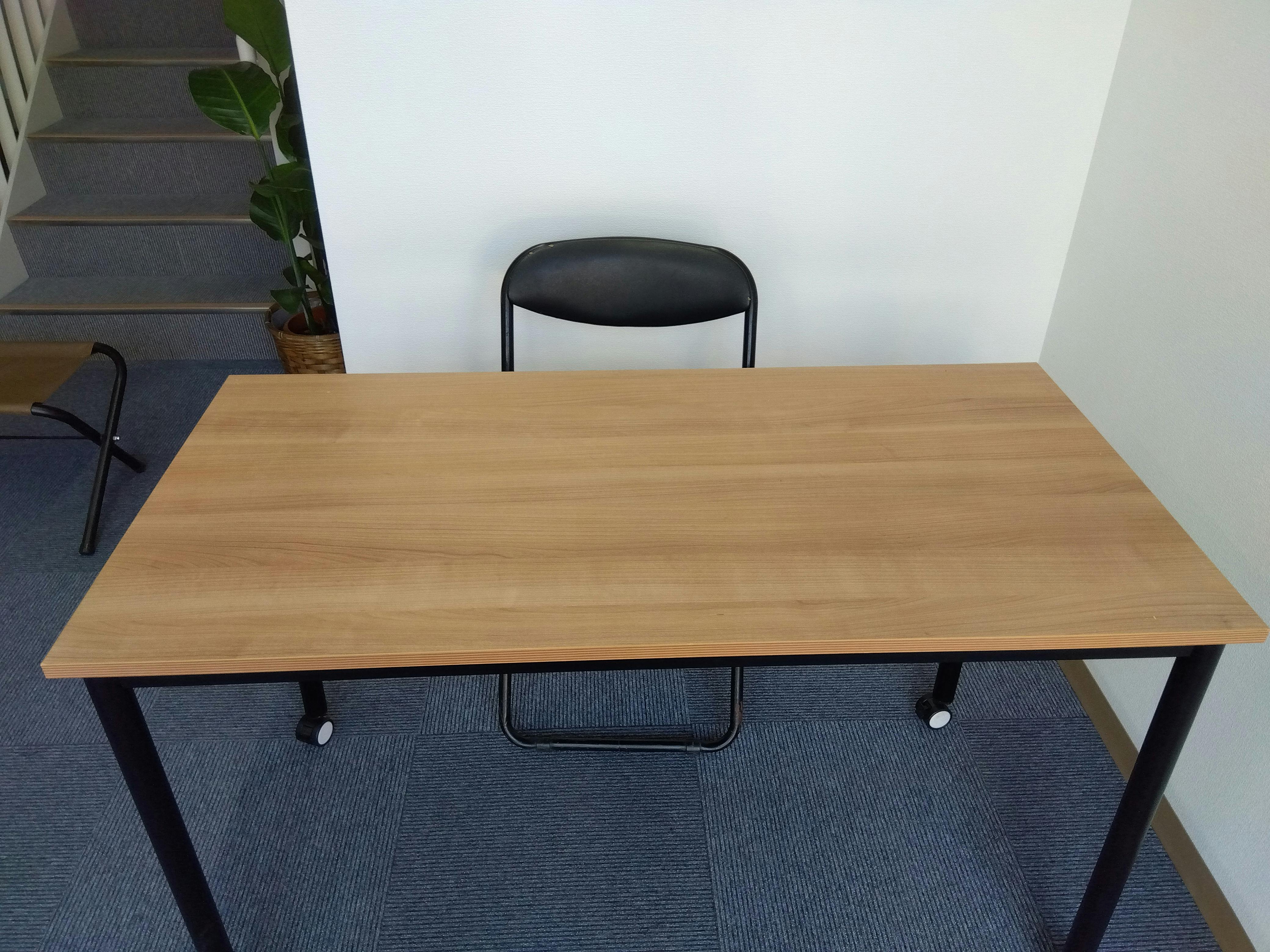 貸出可能な机と椅子