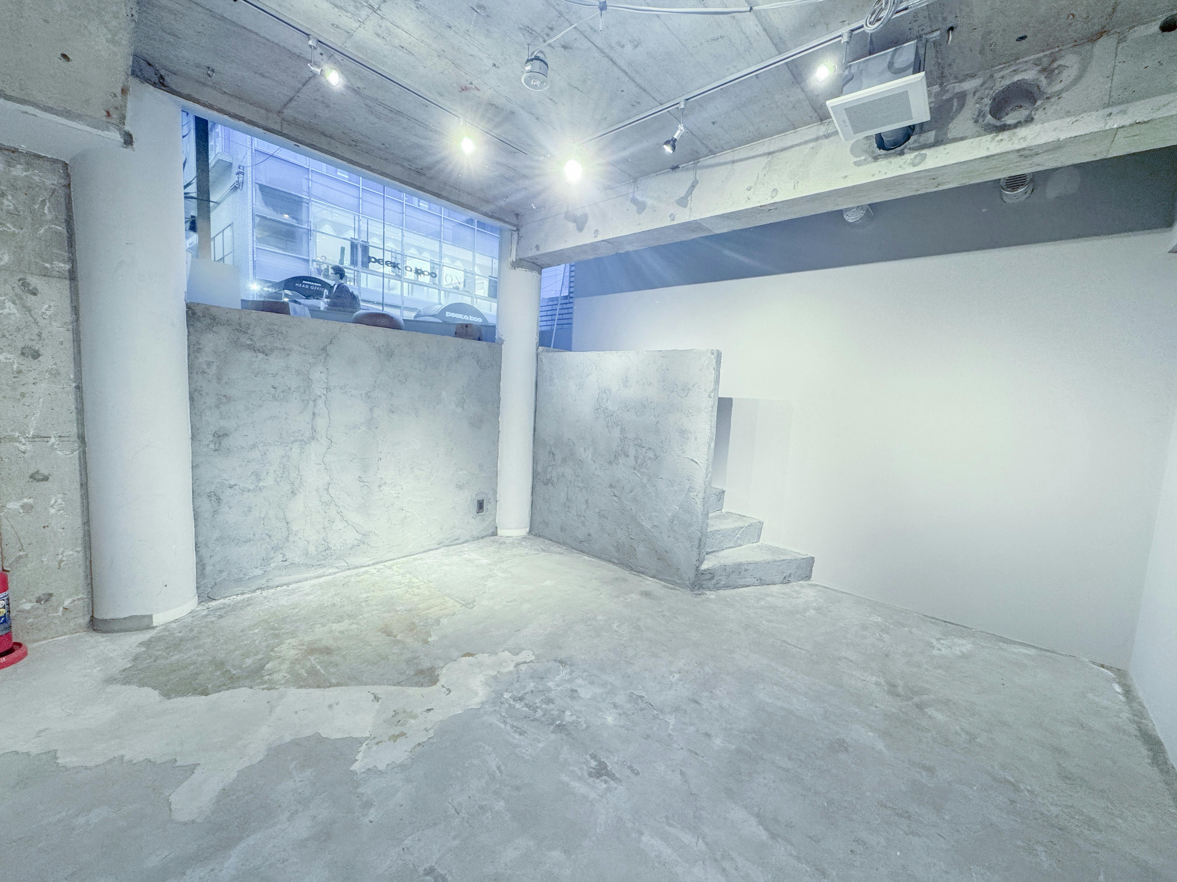 【表参道駅2分／期間限定価格】キッチン・ビアバー併設/路面ガラス張り/ポップアップ、コスメ、パーティー、展示会に最適