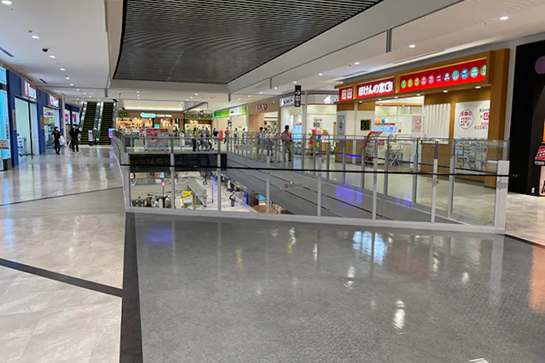 【イオンモール川口】3F イーストブリッジの画像1