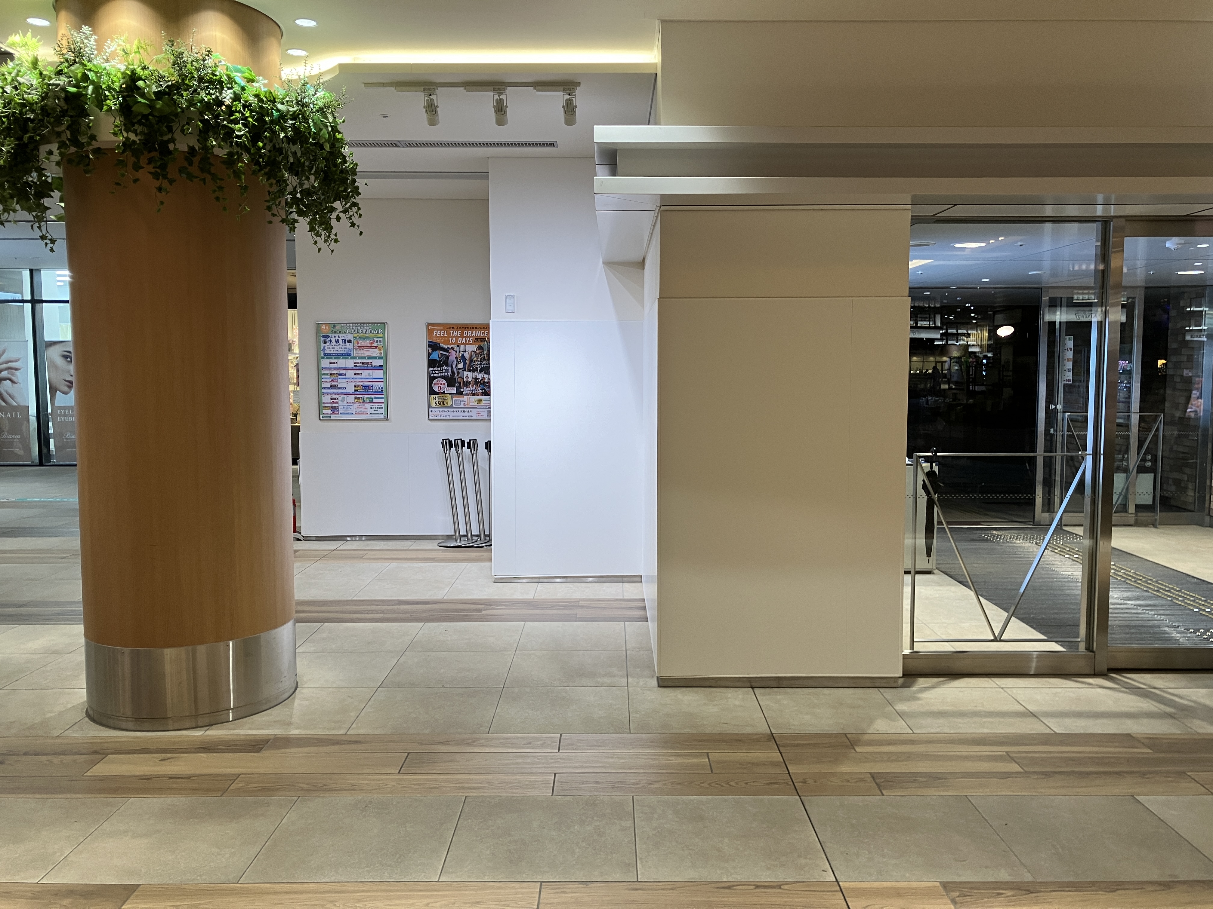 【SOCOLA武蔵小金井クロス】1階正面入り口横 物販、食物販のポップアップストアやプロモーションイベントに最適な催事イベントスペース