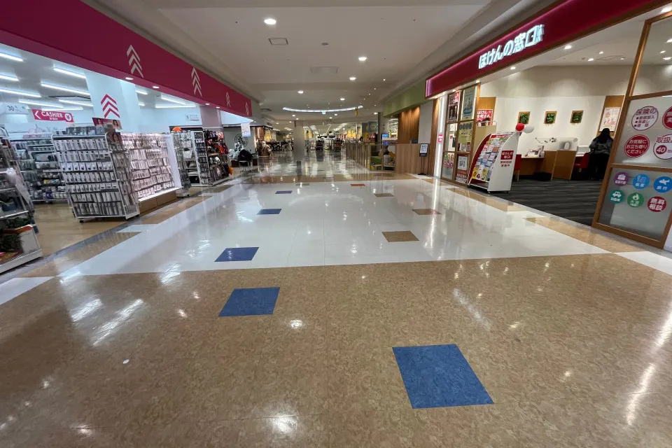 【イオンモール新居浜】2F催事スペースK(ダイソー・ほけんの窓口 間の通路) 募集タイプ