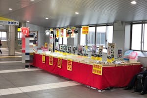 【京成津田沼駅】食物販やポップアップストアに最適な人の流動が多い改札内コンコース