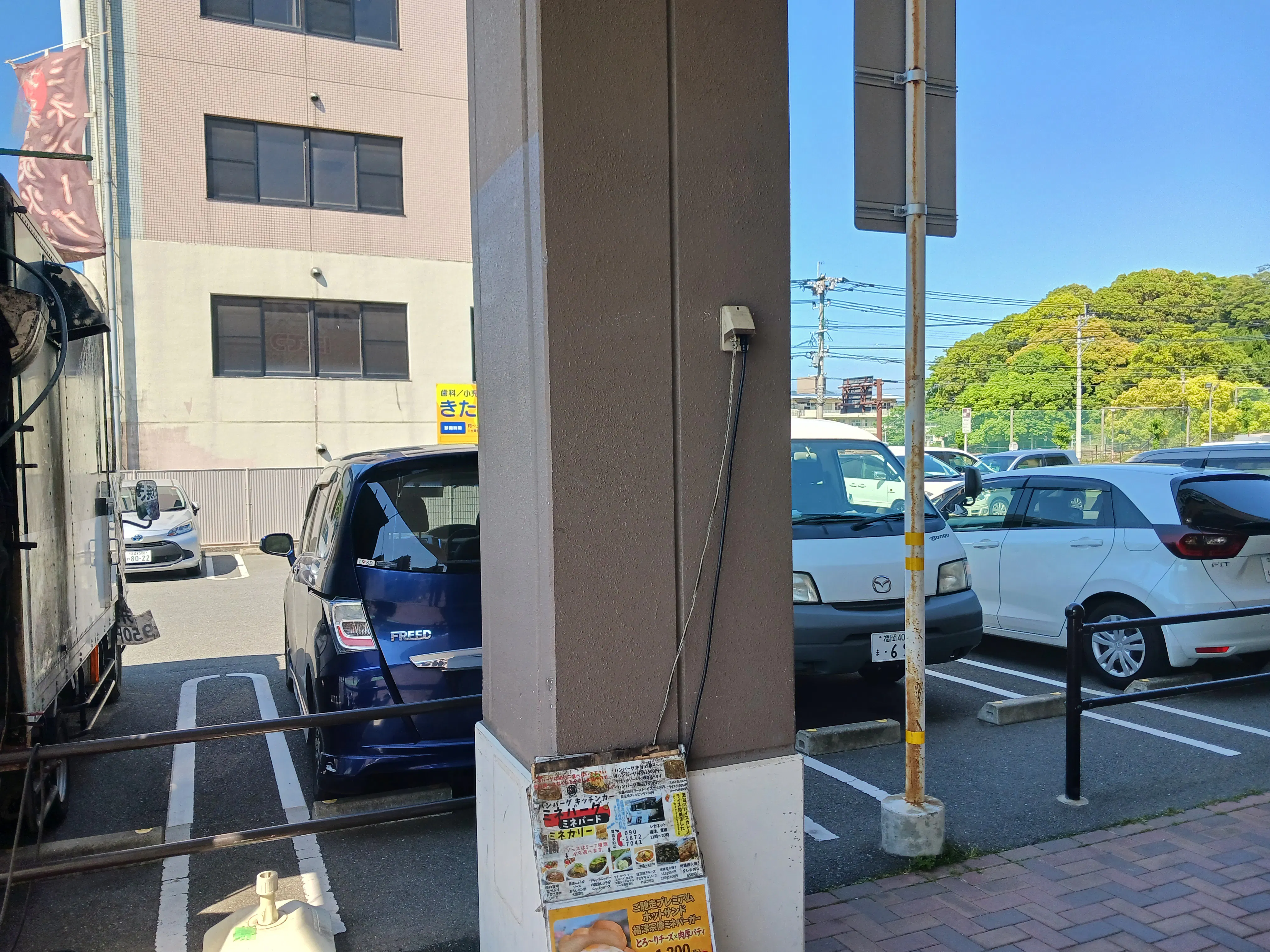 【レガネット東郷】パン屋側(宝くじ側)入口前 販促プロモーションや物販に最適なスーパー屋外催事イベントスペース