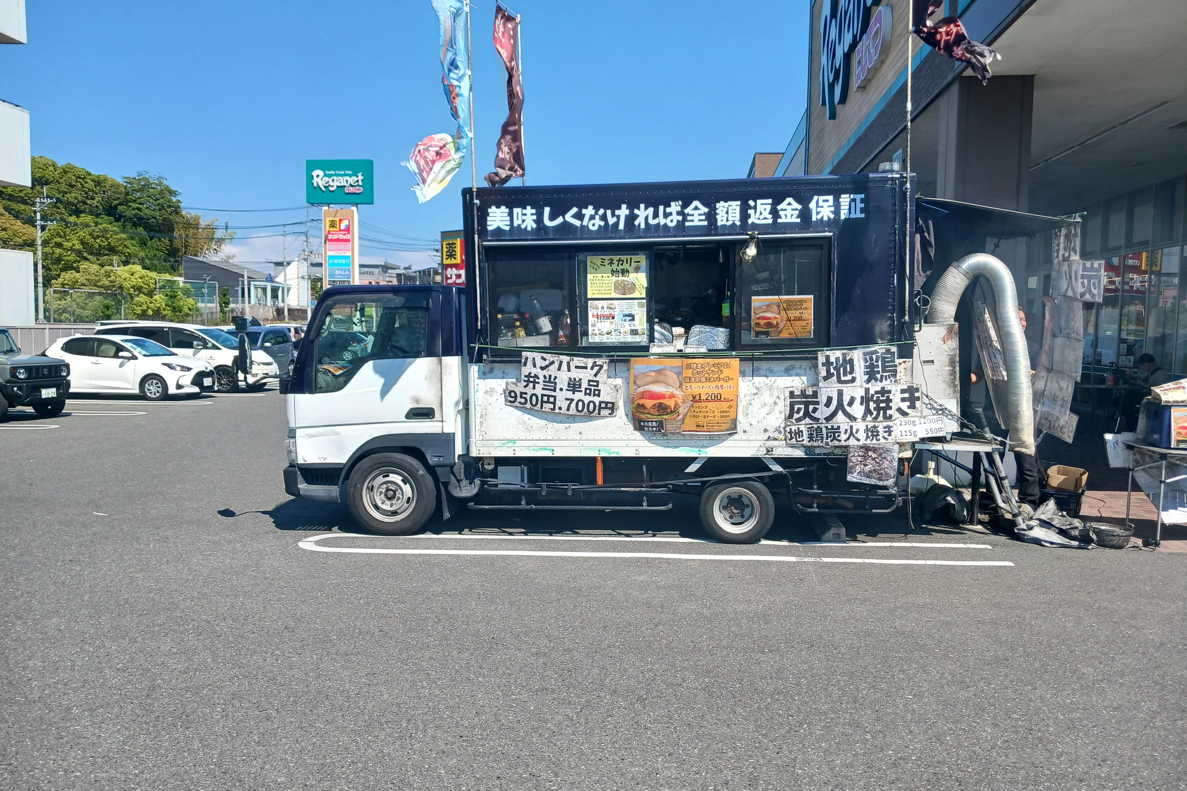 【レガネット東郷】パン屋側(宝くじ側)入口前 販促プロモーションや物販に最適なスーパー屋外催事イベントスペース