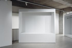 【外苑前駅5分】ポップアップや展示会に適した白を基調とした外苑西通り沿いのスペース