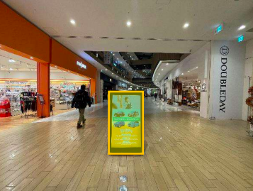 【イオンモール京都桂川】モール内広告 デジタルサイネージ（MSV）（55inc 両面）