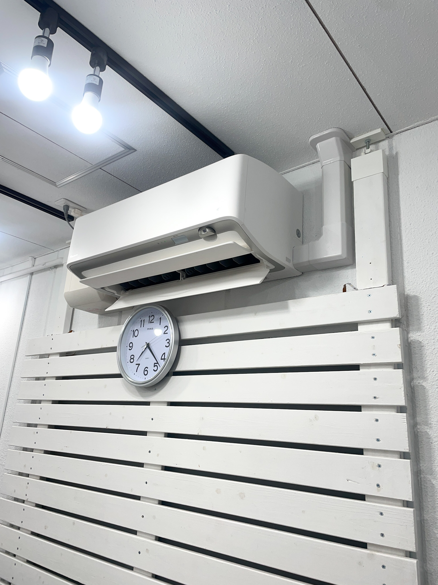 エアコン完備で夏も冬も快適にご利用頂けます♪