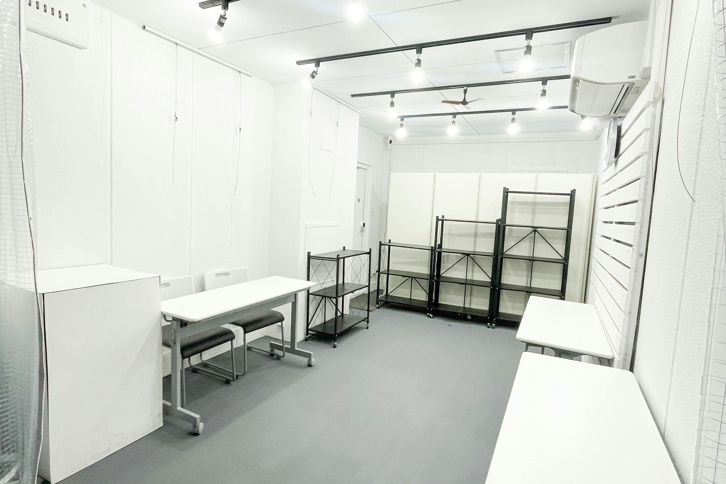 【都営新宿線大島駅3分】エアコン有りで夏も冬も快適、サンロード中の橋商店街入口すぐの好立地、ポップアップストアや販売促進イベントに最適な特典付きイベントスペース