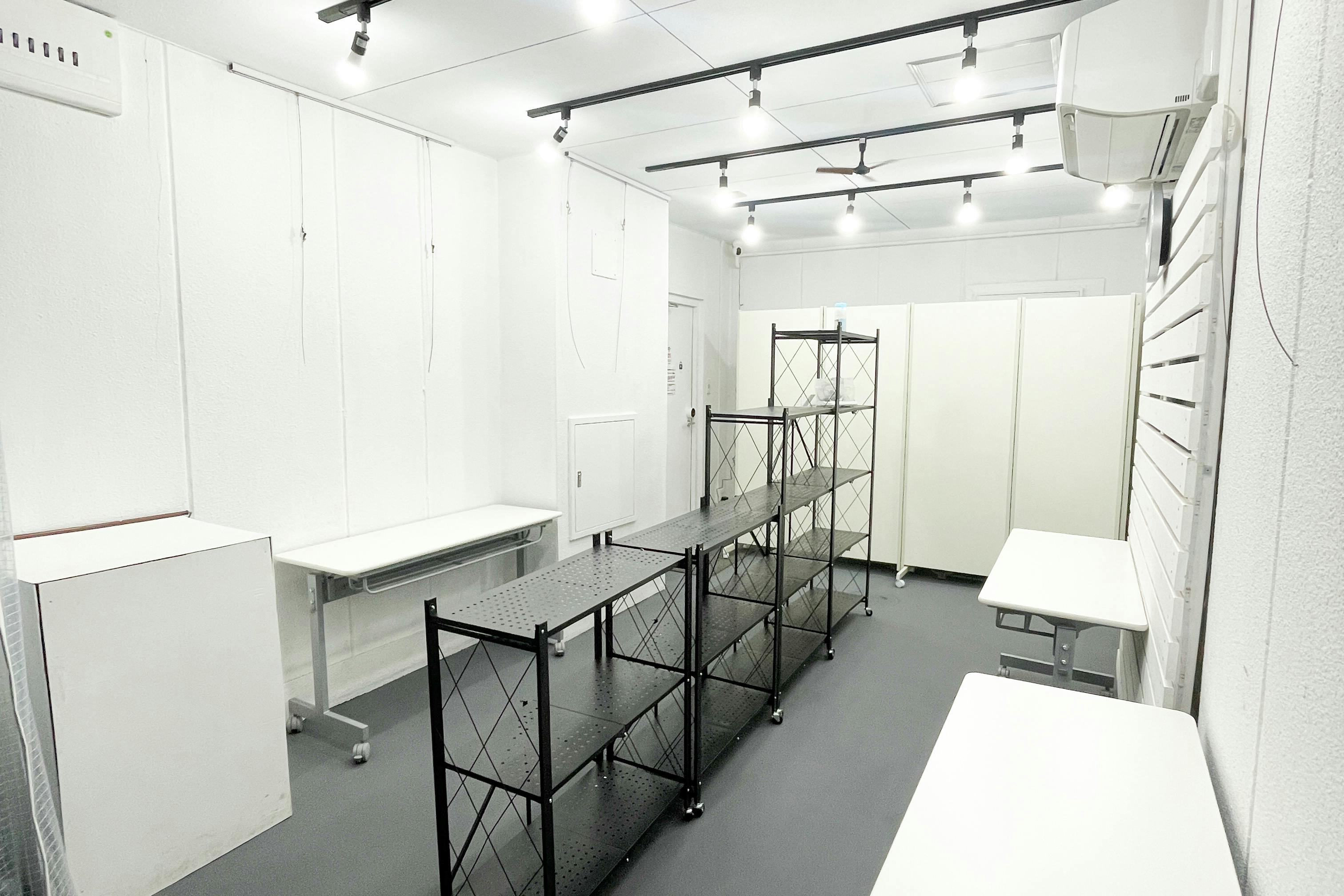 【都営新宿線大島駅3分】エアコン有りで夏も冬も快適、サンロード中の橋商店街入口すぐの好立地、ポップアップストアや販売促進イベントに最適な特典付きイベントスペース