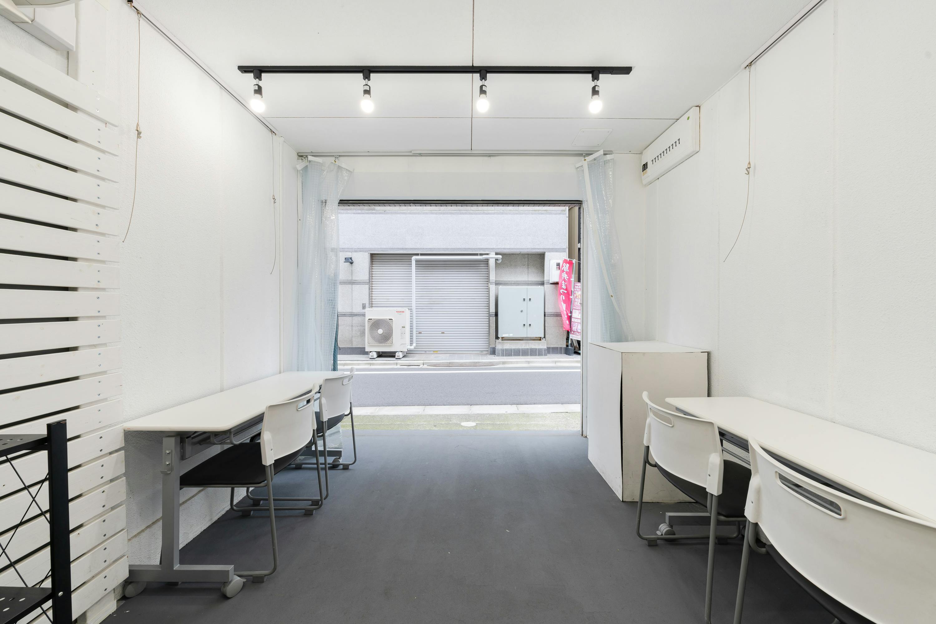 【都営新宿線大島駅3分】エアコン有りで夏も冬も快適、サンロード中の橋商店街入口すぐの好立地、ポップアップストアや販売促進イベントに最適な特典付きイベントスペース