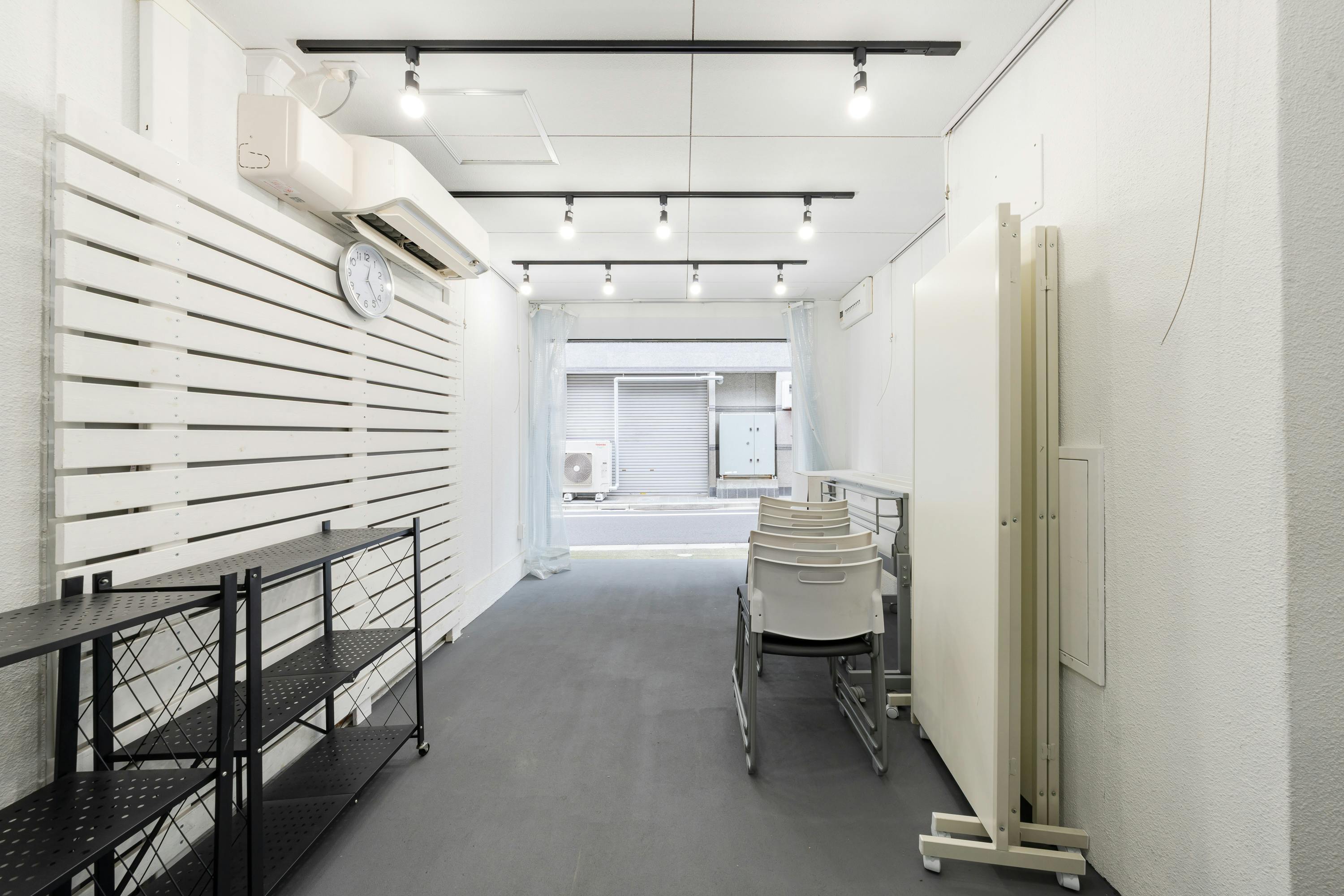 【都営新宿線大島駅3分】エアコン有りで夏も冬も快適、サンロード中の橋商店街入口すぐの好立地、ポップアップストアや販売促進イベントに最適な特典付きイベントスペース