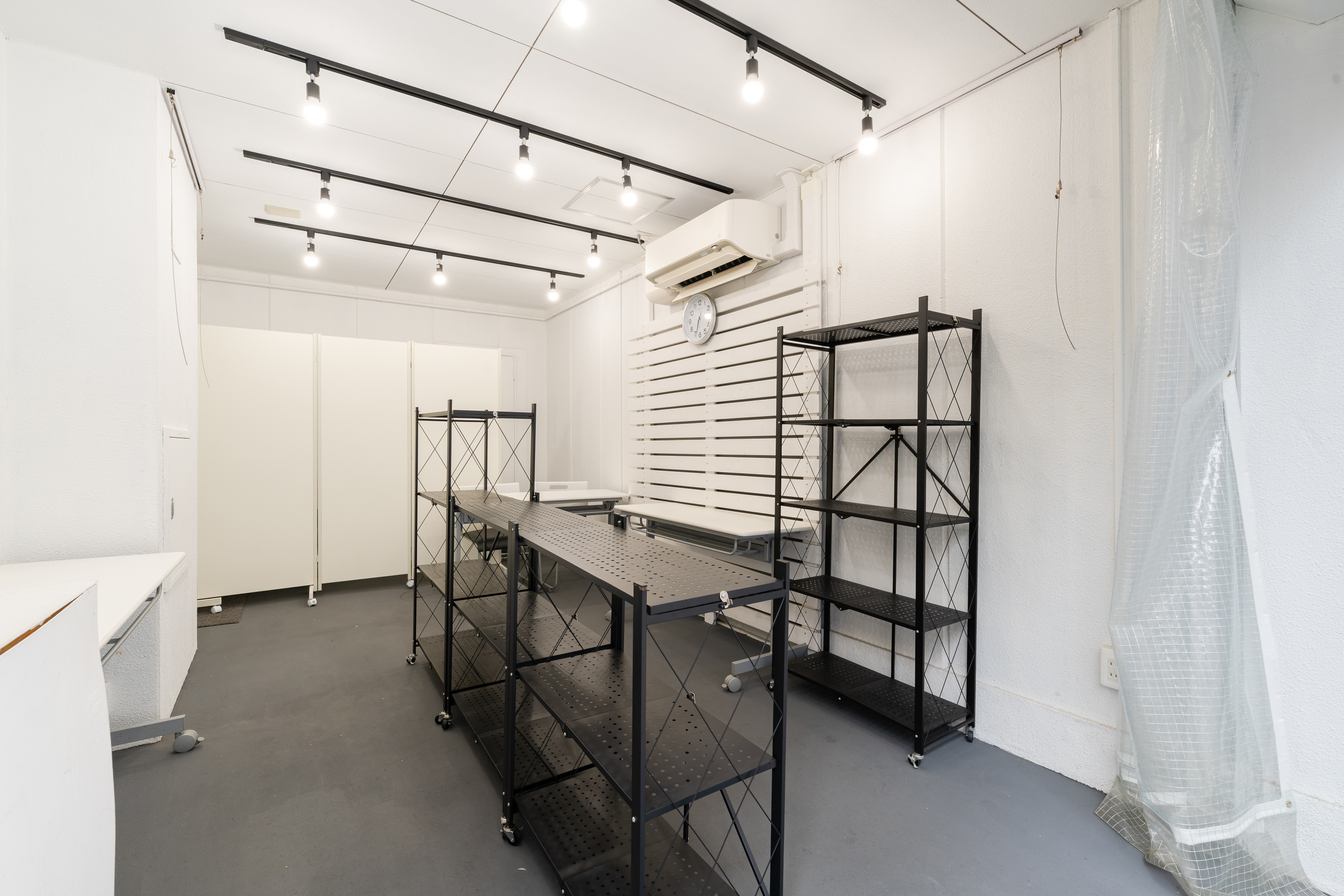 【都営新宿線大島駅3分】エアコン有りで夏も冬も快適、サンロード中の橋商店街入口すぐの好立地、ポップアップストアや販売促進イベントに最適な特典付きイベントスペースの画像16