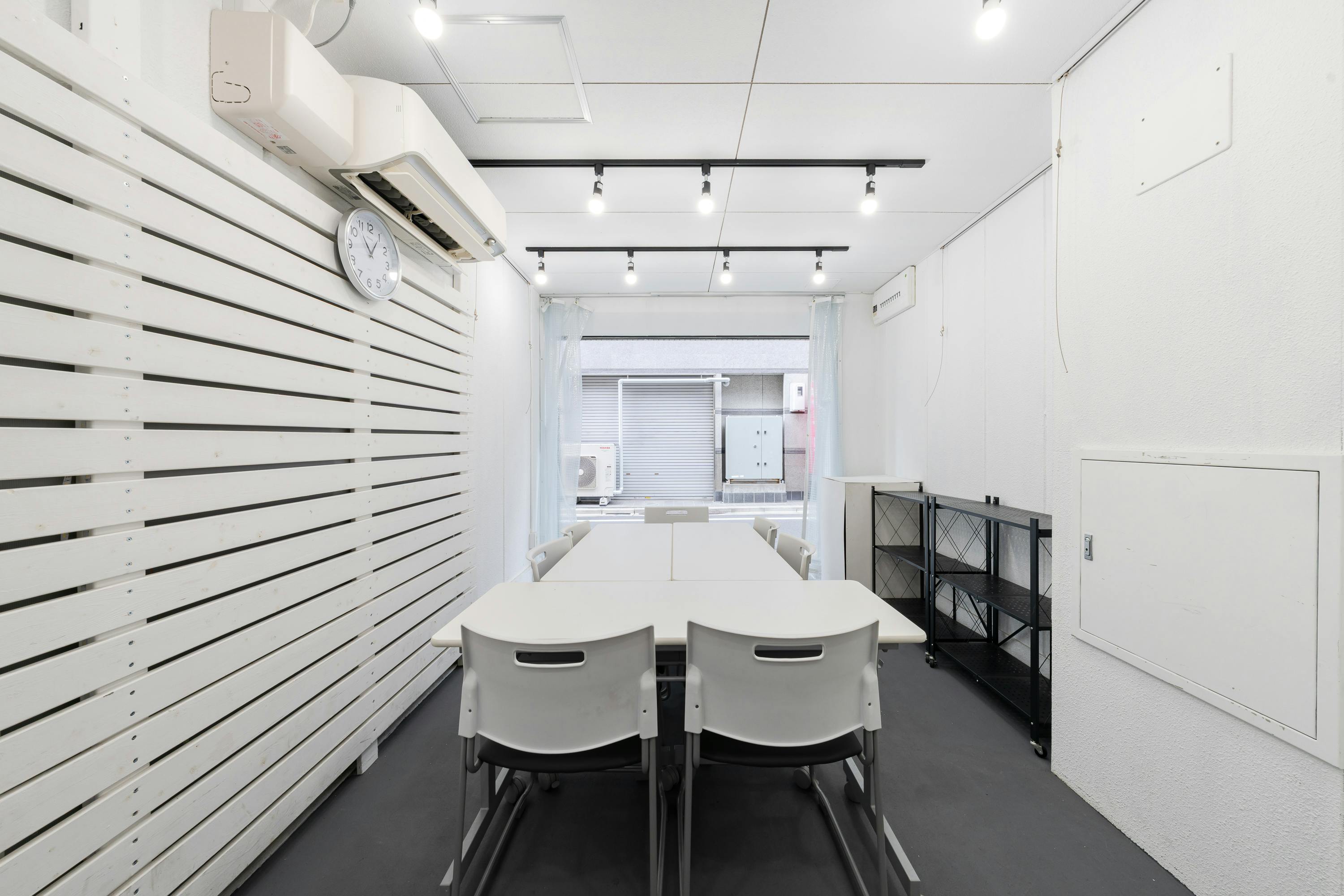 【都営新宿線大島駅3分】エアコン有りで夏も冬も快適、サンロード中の橋商店街入口すぐの好立地、ポップアップストアや販売促進イベントに最適な特典付きイベントスペース