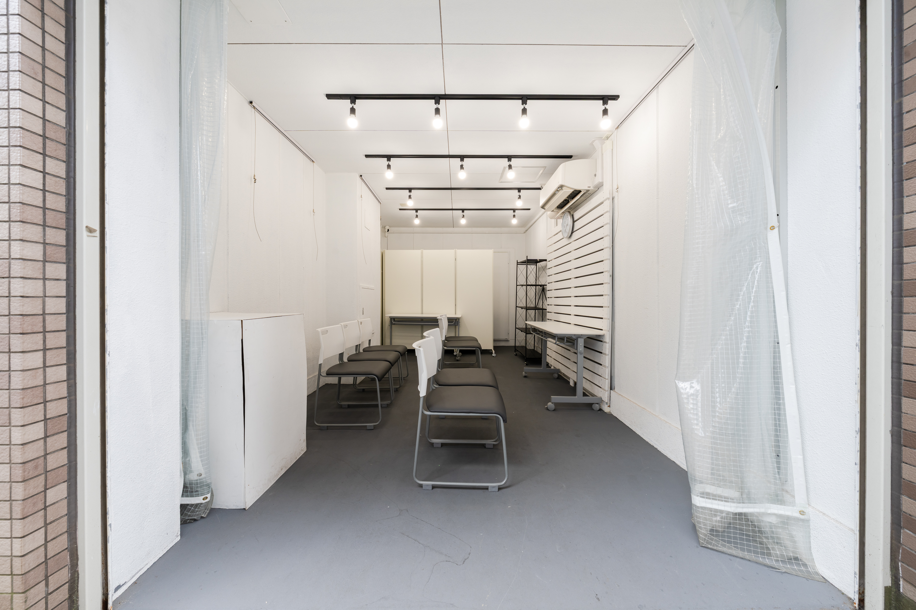 【都営新宿線大島駅3分】エアコン有りで夏も冬も快適、サンロード中の橋商店街入口すぐの好立地、ポップアップストアや販売促進イベントに最適な特典付きイベントスペースの画像18