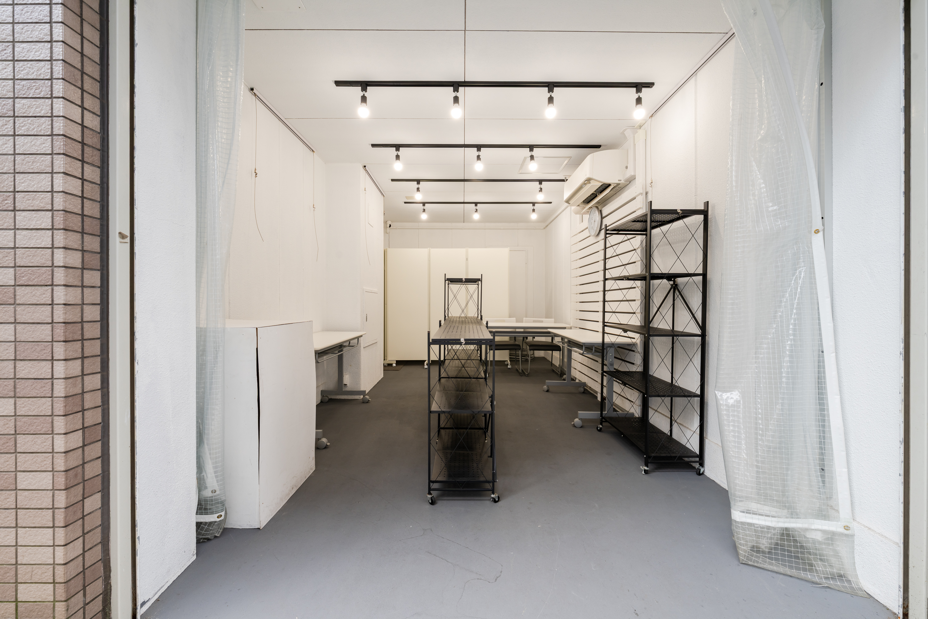 【都営新宿線大島駅3分】エアコン有りで夏も冬も快適、サンロード中の橋商店街入口すぐの好立地、ポップアップストアや販売促進イベントに最適な特典付きイベントスペースの画像15