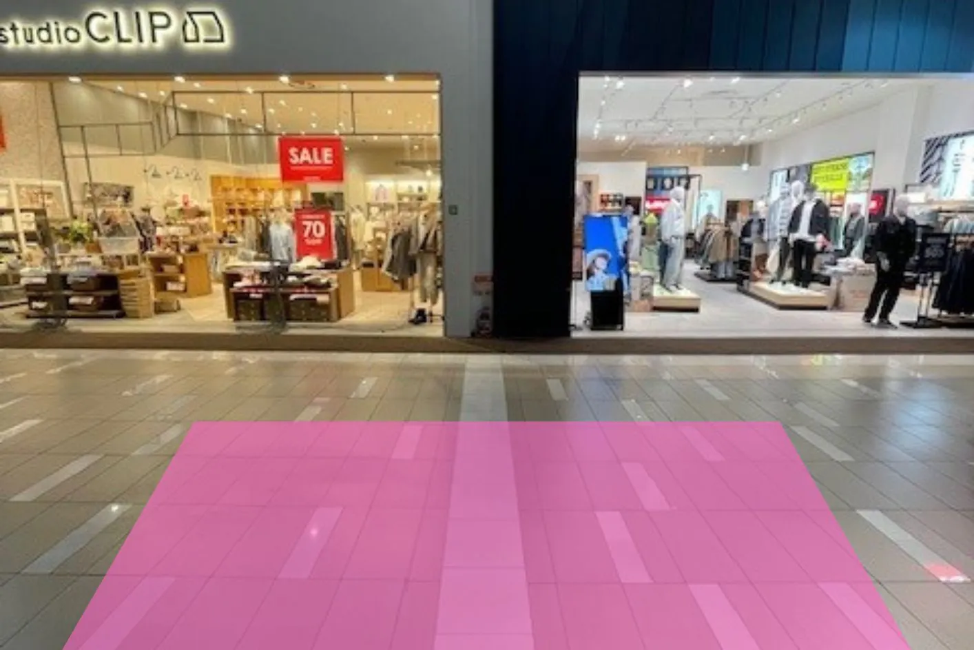 【イオンモール堺北花田】通路③ リーバイス前