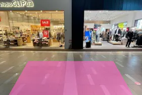 【イオンモール堺北花田】通路③ リーバイス前