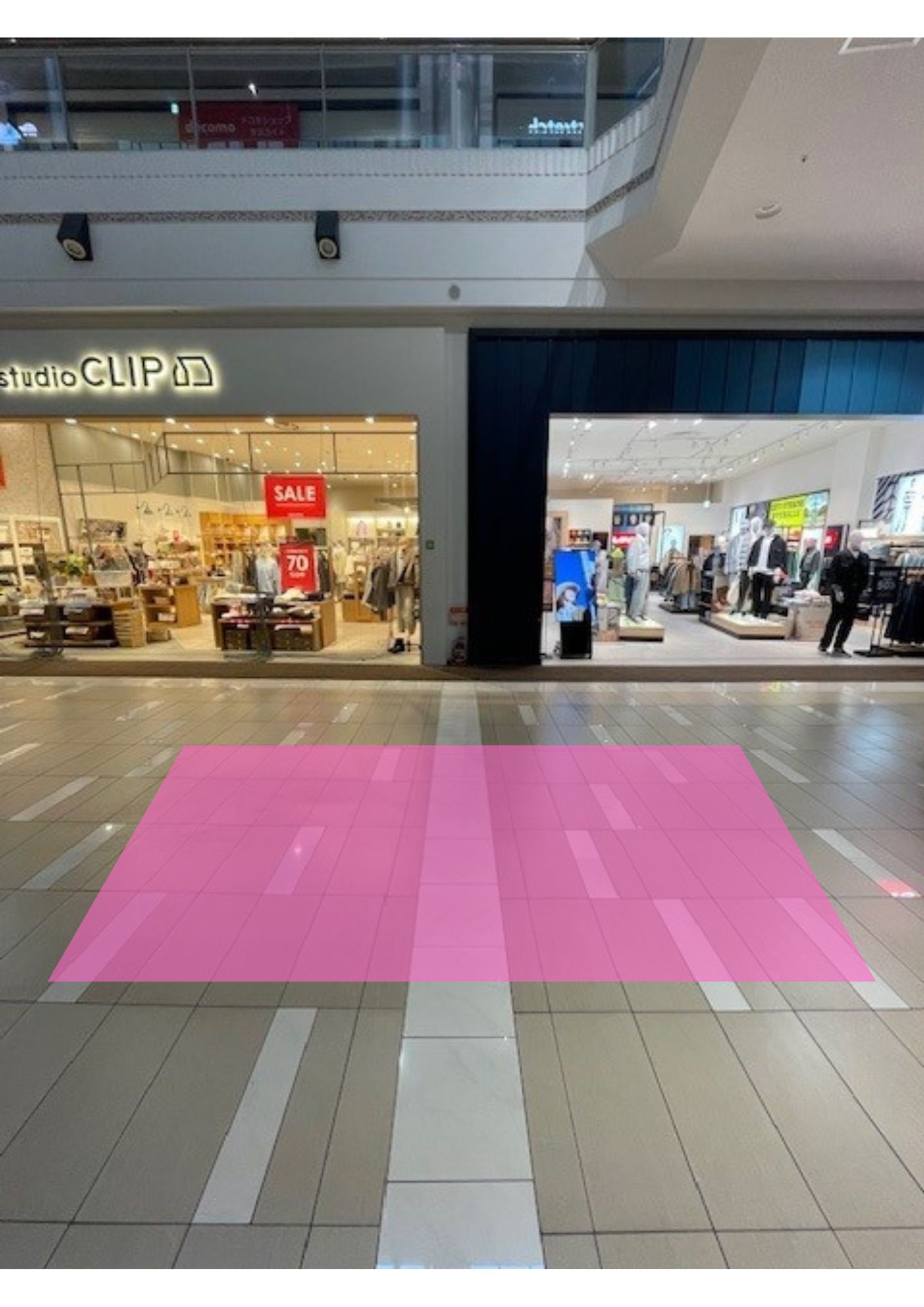 【イオンモール堺北花田】通路③　リーバイス前