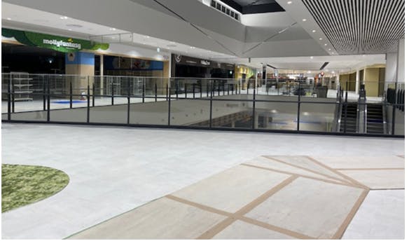 【イオンモール土岐】2F キッズリパブリック前の画像