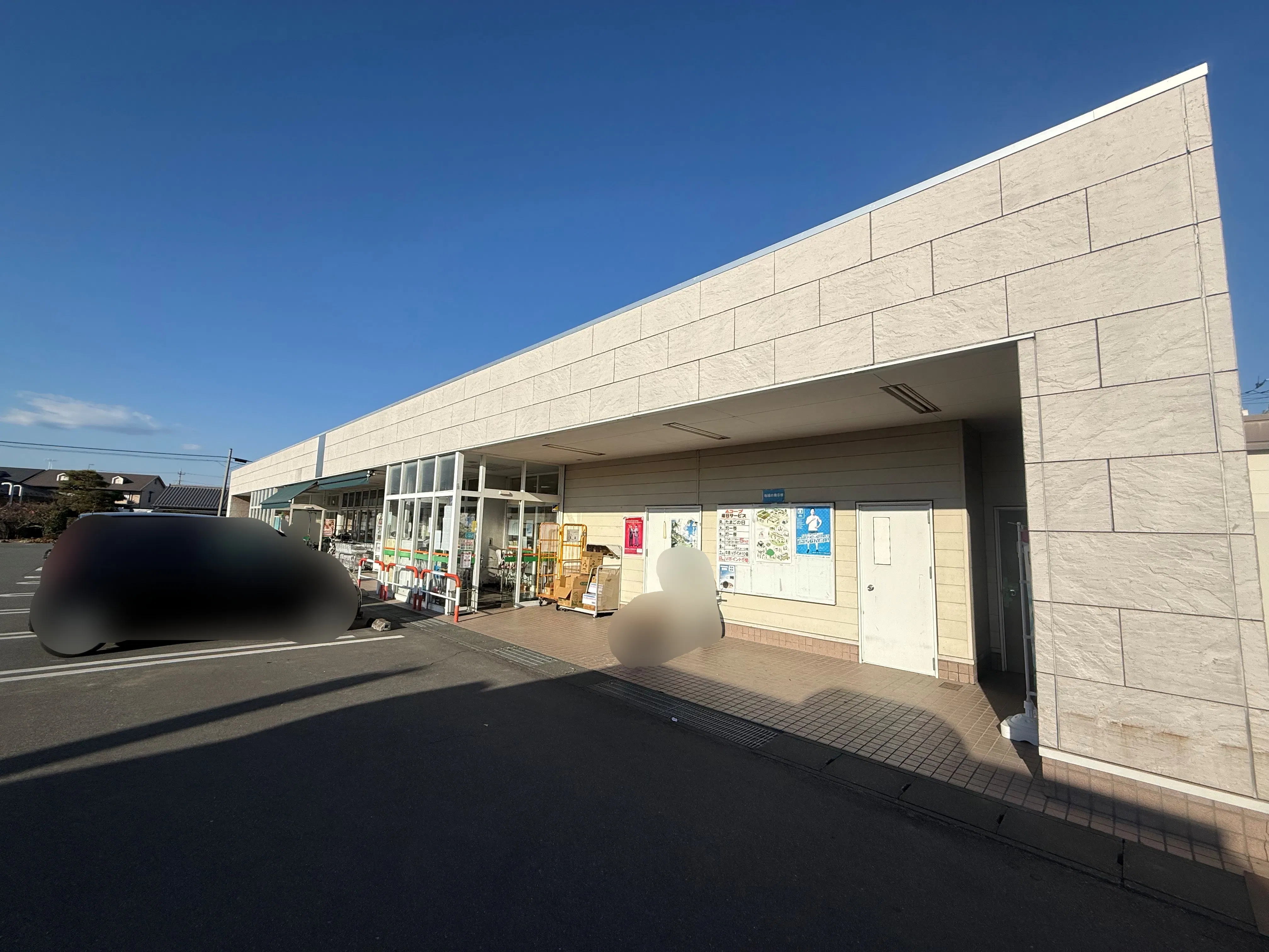 【Aコープハピネス】食物販やプロモーションに利用可能な店舗南側風除室スペース