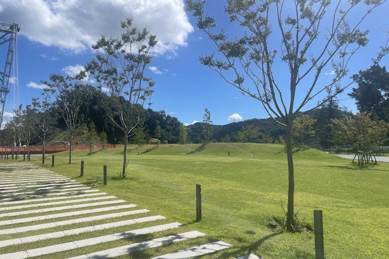 【ダムパークいばきた】キッチンカーに適した生保半島さくら広場にある屋外スペース①の画像1