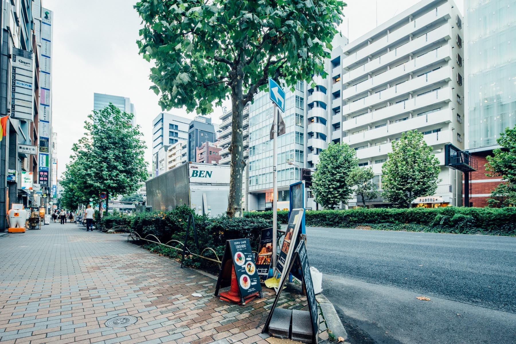 【渋谷駅7分】音と食を楽しむ青山の地下カフェの画像11