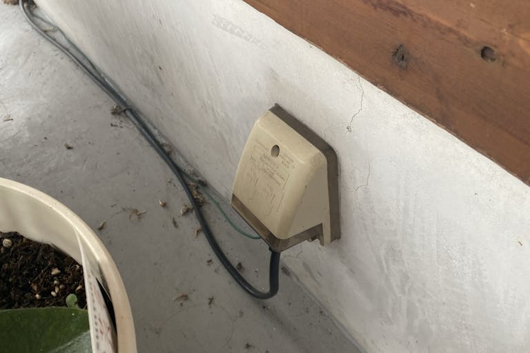 【ダイナム児島店ゆったり館】キッチンカーや各種プロモーションに最適なアミューズメント施設のイベントスペース(出入口前)の画像5