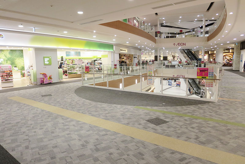 【イオンモール春日部】2F 東ブリッジ