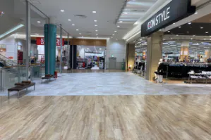 【イオンモール広島府中】2階 ムーンギャラリー